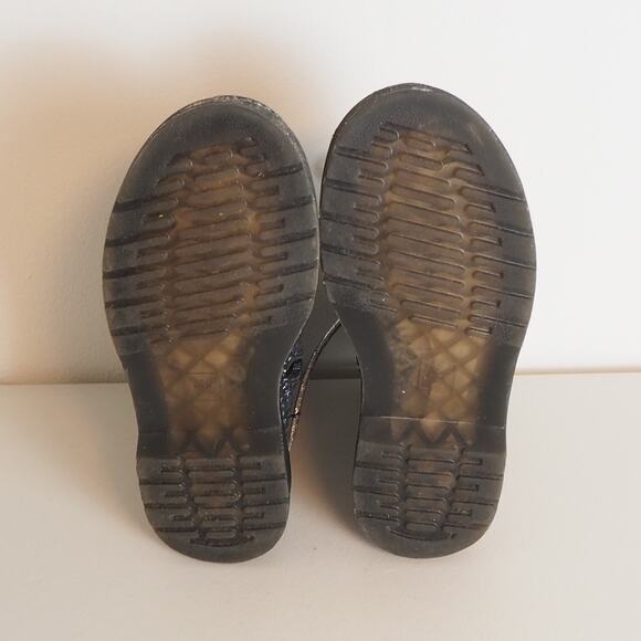 Dr. Martens‎ Kids 1460 Junior Lace Up Boots Black Cosmic Stars Size 3 Air Wair - Picture 9 of 11